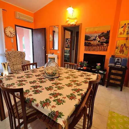 Gli Amici Del Signor Rossi Bed & Breakfast Capoterra